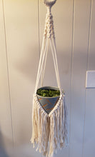 Load image into Gallery viewer, Fringy Hanging Planter
